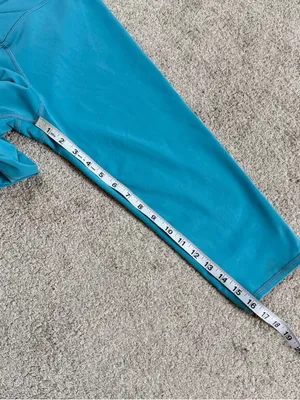 Alo Yoga Women’s Criss Cross Capri Leggings Mid Rise in Blue 6 thumbnail 11