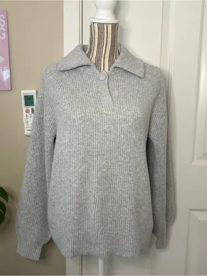 Aerie XS fall winter trendy minimalist poetcore cabincore indie librarian sweate thumbnail 7