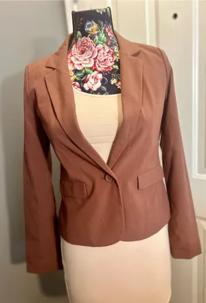 Frenchi Cropped Blazer in Rust Brown thumbnail 1