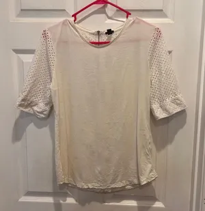 J.Crew Eyelet Sleeve Top Shirt Womens Medium Ivory Cotton Blend Blouse‎ thumbnail 1