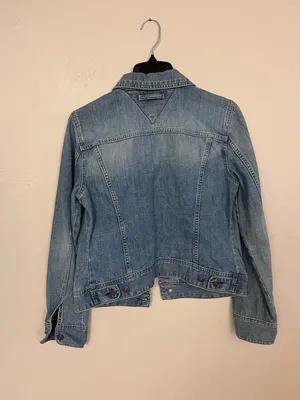 Women’s Vintage Tommy Hilfiger Jean jacket size medium thumbnail 3