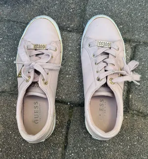 Guess Sneakers thumbnail 1