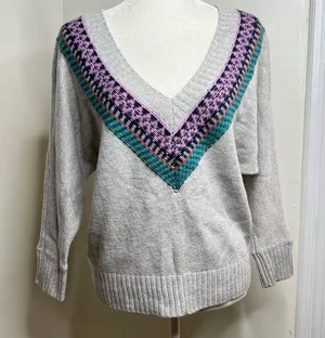 American Eagle Outfitters AEO Wool Blend Deep V Sweater Size Large Dolman Sleeve thumbnail 1