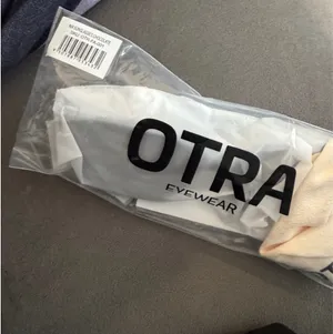 OTRA ‘NIA’ Chocolate Sunglasses thumbnail 11