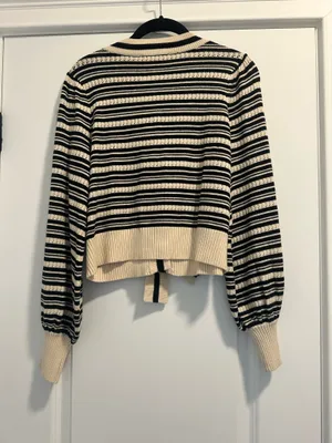 NWT Entro Sweater thumbnail 4