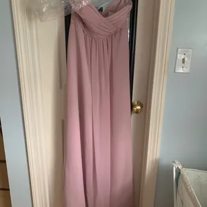 David's Bridal Light pink prom/wedding guest/bridesmaid dress thumbnail 3
