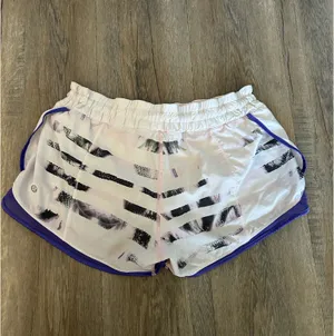 Lululemon Shorts 2.5" thumbnail 2