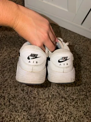 Women’s Nike Air Max Shoes thumbnail 4