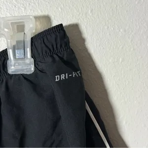 Nike Women Dri-Fit Black Athletic‎ Running Shorts size L thumbnail 4