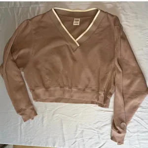 VS Pink Pullover Cropped Size XL thumbnail 1