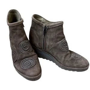 Fly London Dari Brown Suede Ankle Boots with Spiral Appliqué thumbnail 1