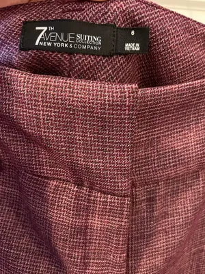7th Avenue New York & Company Suiting Collection Burgundy Dress Pants Size 6 thumbnail 3