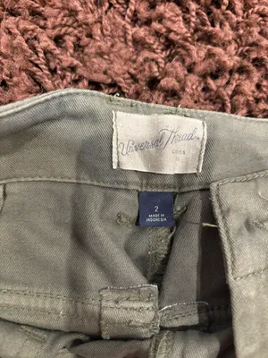 Universal Thread Green Khakis thumbnail 2