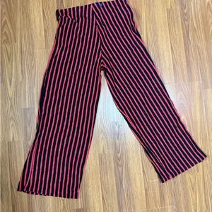 Zara Red & Black Striped Wide Leg Crop Pants Size Small. Goth Steampunk Grunge thumbnail 3