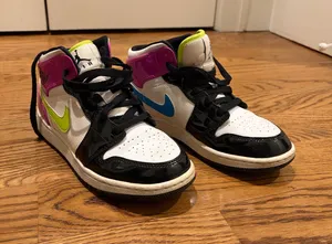 Nike Jordan’s  thumbnail 1
