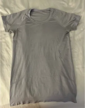 Lululemon Swiftly Tech Short Sleeve thumbnail 1