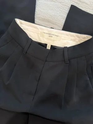 Aritzia Effortless Pants thumbnail 2