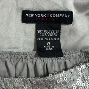 New York‎ & Co Women Top 8 Silver Sequins Flowy Babydoll Dressy Glam Glitz Retro thumbnail 2