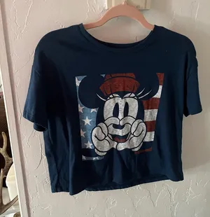 Cropped USA Disney tee  thumbnail 1
