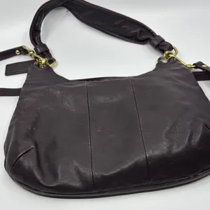 Coach Elegant Brown Leather Shoulder Bag thumbnail 2