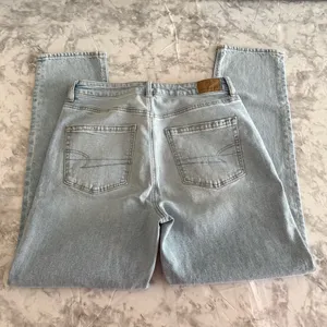 American Eagle Light Wash Strigid Jeans thumbnail 4