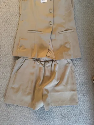 NWT Zesica Tailored Button Front Short Set - Taupe thumbnail 4