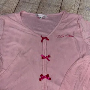Rampage Women’s Medium Pink Pajama Set with Bow Accents thumbnail 2