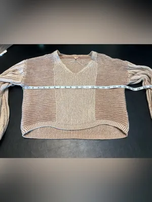 Free People When it rains V-Neck Sweater - Beige size Medium thumbnail 9