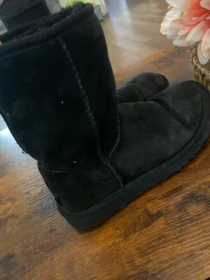 UGG Women’s Boots Classic thumbnail 2