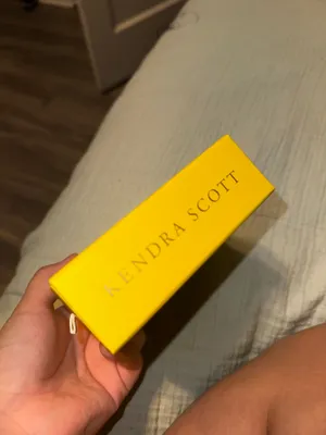 Kendra Scott Necklace thumbnail 4