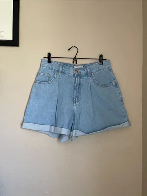Free People We the Free Danni High Rise Short Size Small Light Wash Cuffed Roll thumbnail 4
