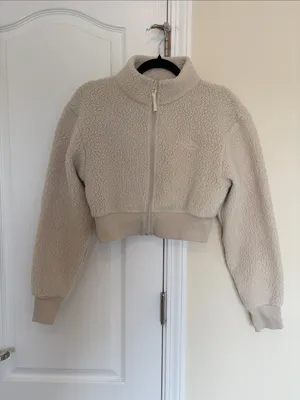 Aritzia Tna Polartec Thermal Pro Mockneck Waist Zip-Up sz Small in mullein thumbnail 4