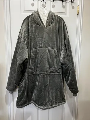 The Comfy Original Oversized Microfiber & Sherpa Wearable Blanket Gray One Size thumbnail 6