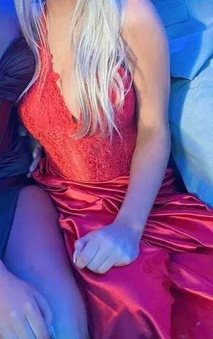Sherri Hill Prom Dress thumbnail 3