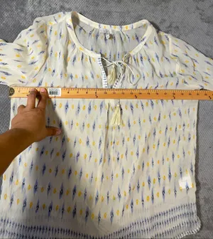Joie Medium 100% Silk Ikat Tassel Tie Boho Peasant Blouse Ivory Blue Sheer Work thumbnail 8