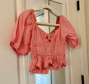 H&M Top thumbnail 1