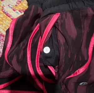 Lululemon Shorts thumbnail 4