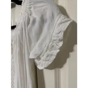 Ocean Drive Off The Shoulder Smocked White Mini Dress Sz Medium Beach Resort thumbnail 3