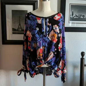 {Free People} Floral Keepin' On Top Size Small thumbnail 3