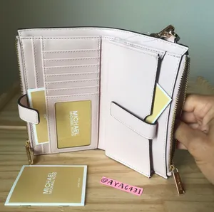 Michael Kors Wallet thumbnail 5