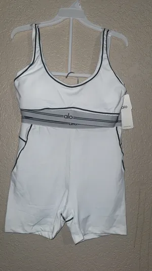 Alo Yoga Set Shorts Bra Sports thumbnail 3