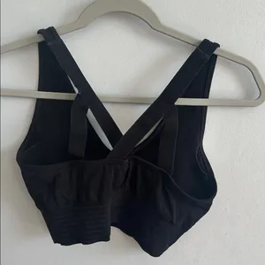 Whistles Womens Sports Bra Black Criss Cross Straps Ribbed Band Size S/M thumbnail 3