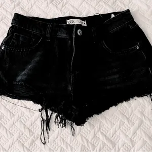Zara Black Jean Shorts Distressed High-Waisted thumbnail 2
