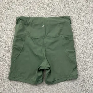 CRZ Yoga High Rise Biker Shorts Green Athletic Athleisure Women's Medium thumbnail 3