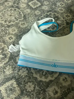 Alo Layered Yoga Gaze Bra thumbnail 4