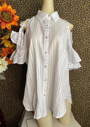 Doe & Rae ✅3/$30✅NWT White Button Down Cold Shoulder Short Sleeve Blouse | MED thumbnail 1
