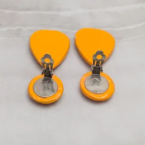 Vintage Clip On Earrings Extra Large Orange Dangle Drop Orange - Fair Condition thumbnail 5