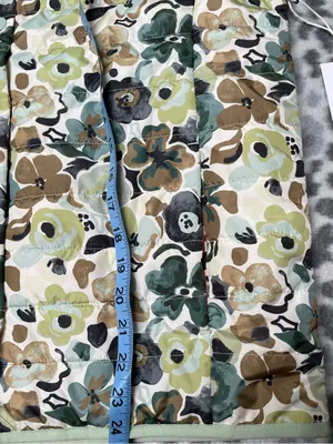 Quilted Floral Green Brown floral packable vest youth XXL nwt thumbnail 6