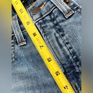 Veronica Beard High Rise Jeans, Light Wash Distressed, Size 26 thumbnail 8