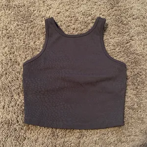 Beyond Yoga ‼️ Studio Cropped Tank Top‼️ thumbnail 1